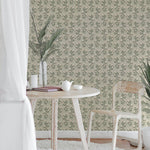 Papier peint autocollant Lilas paisibles – Murale par Natasha Prévost, Décor Imprimé (vue 1/11)
