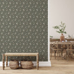 Papier peint autocollant Vintage Flowers – Murale par Natasha Prévost, Décor Imprimé (vue 1/4)